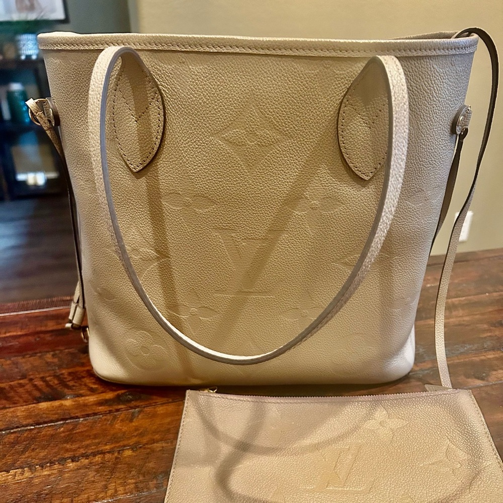 Louis Vuitton Neverfull